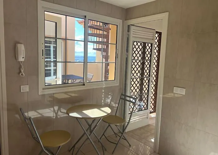 33 Pleasures Del Duque *