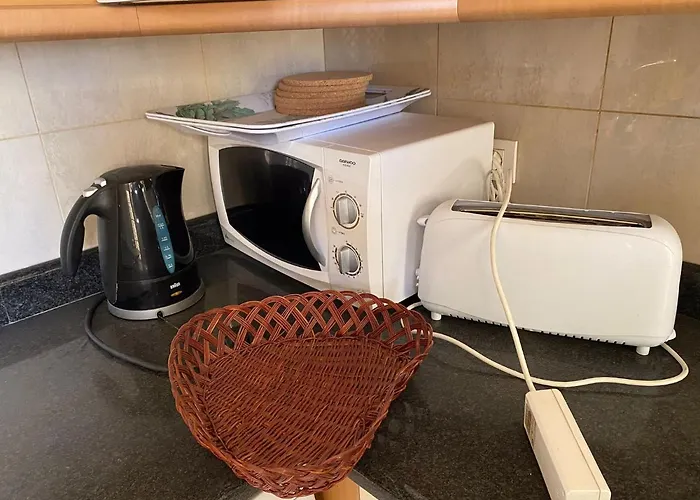 33 Pleasures Del Duque *