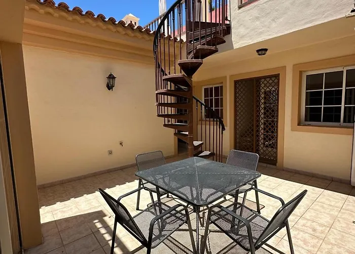 33 Pleasures Del Duque Daire *