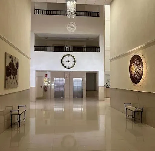 33 Pleasures Del Duque *