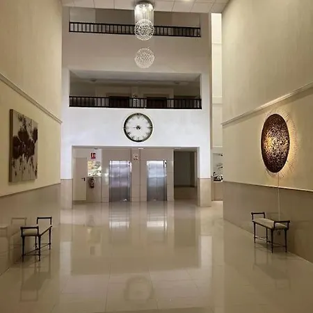 33 Pleasures Del Duque *