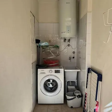 33 Pleasures Del Duque * אדחה