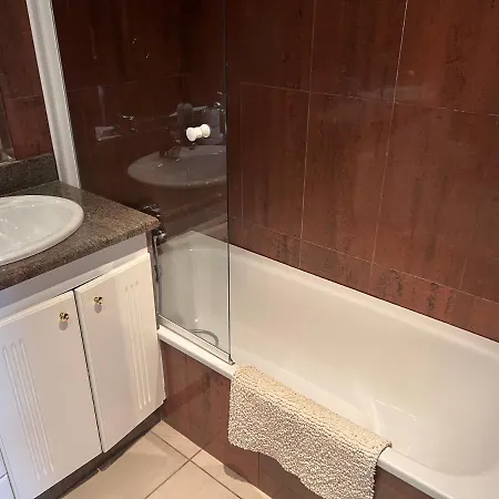 33 Pleasures Del Duque דירה *