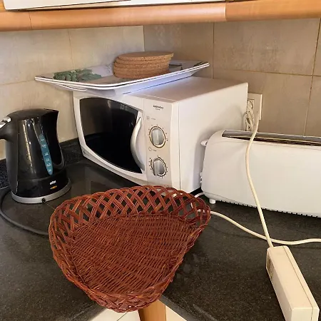 33 Pleasures Del Duque *