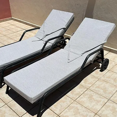 33 Pleasures Del Duque *